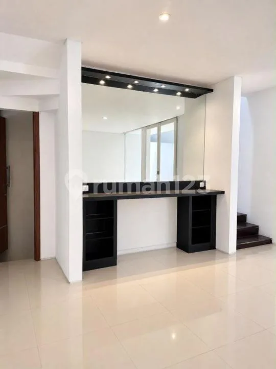For Sale Rumah Dalam Cluster Elite Citraland Denpasar - Image 4 of 4