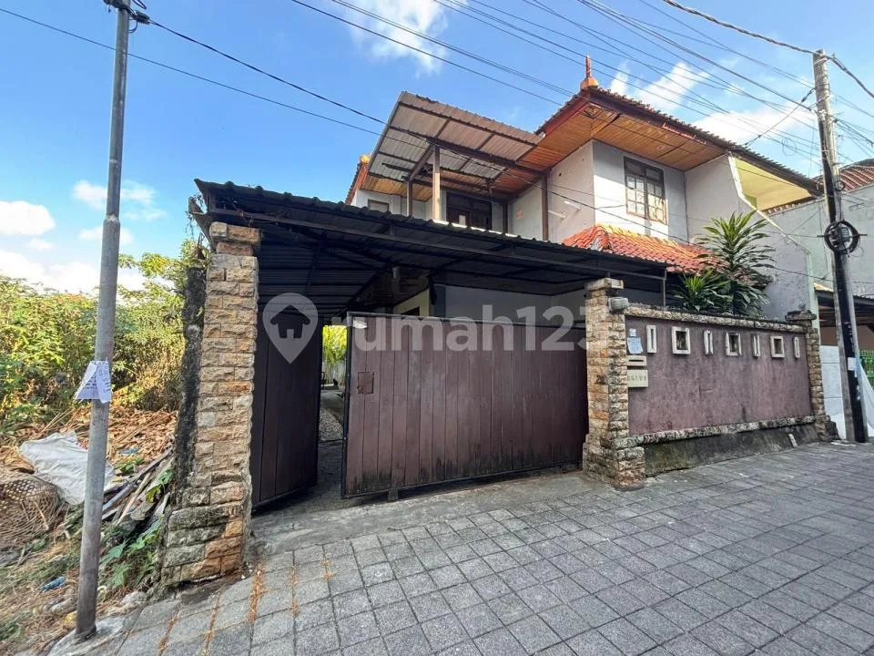 Dijual Rumah 2 Lantai Lokasi Strategis - Jl. Gunung Soputan, Denpasar Barat Dekat ke Kuta, Seminyak, Kerobokan - Image 1 of 4