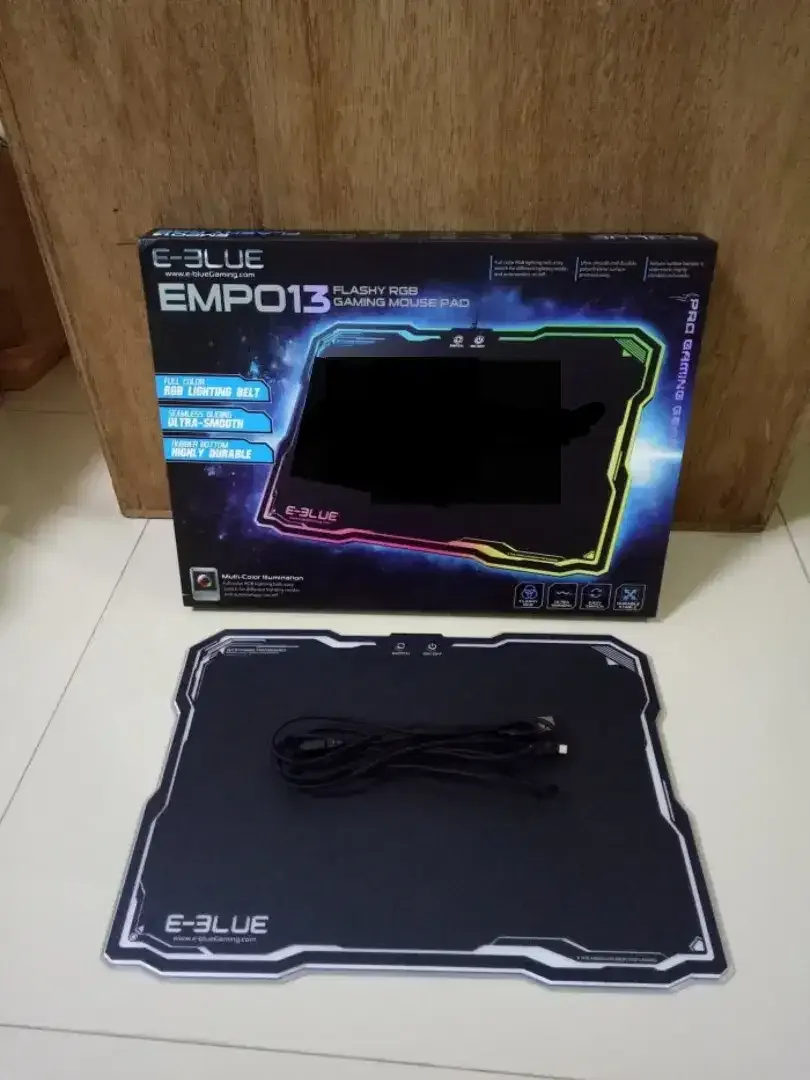 Mouse Pad Gaming RGB - Image 1 of 2