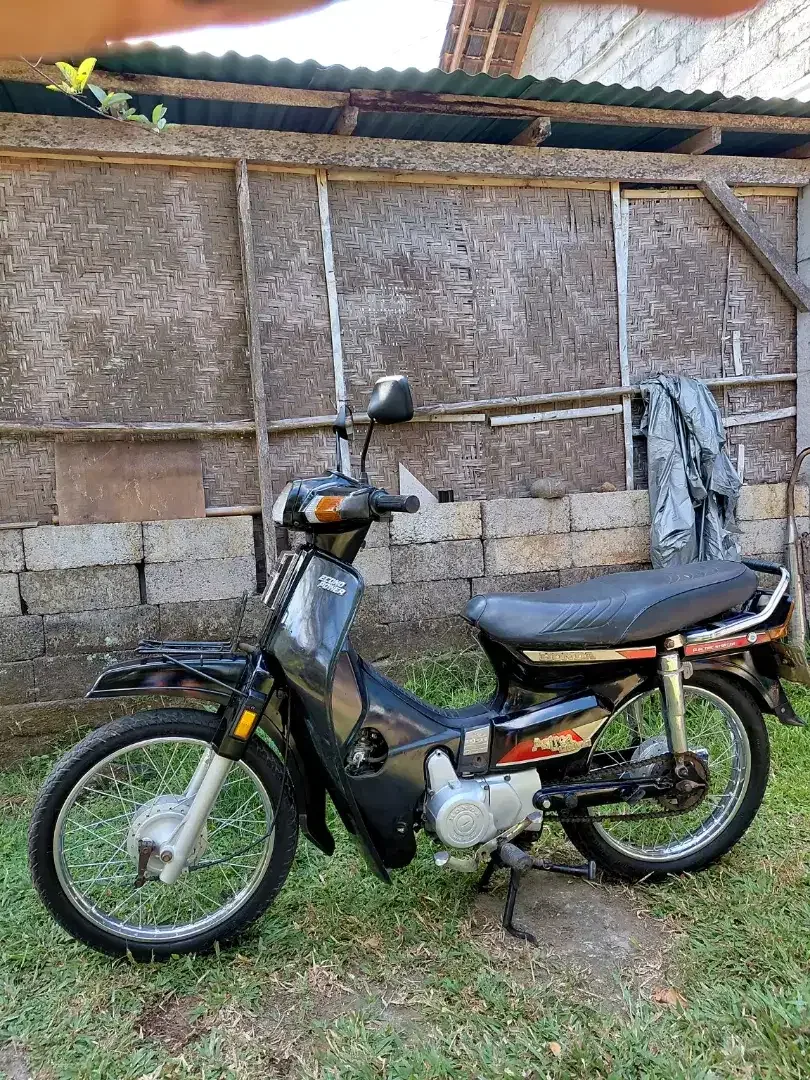 Astrea Prima 1990 - Image 2 of 8