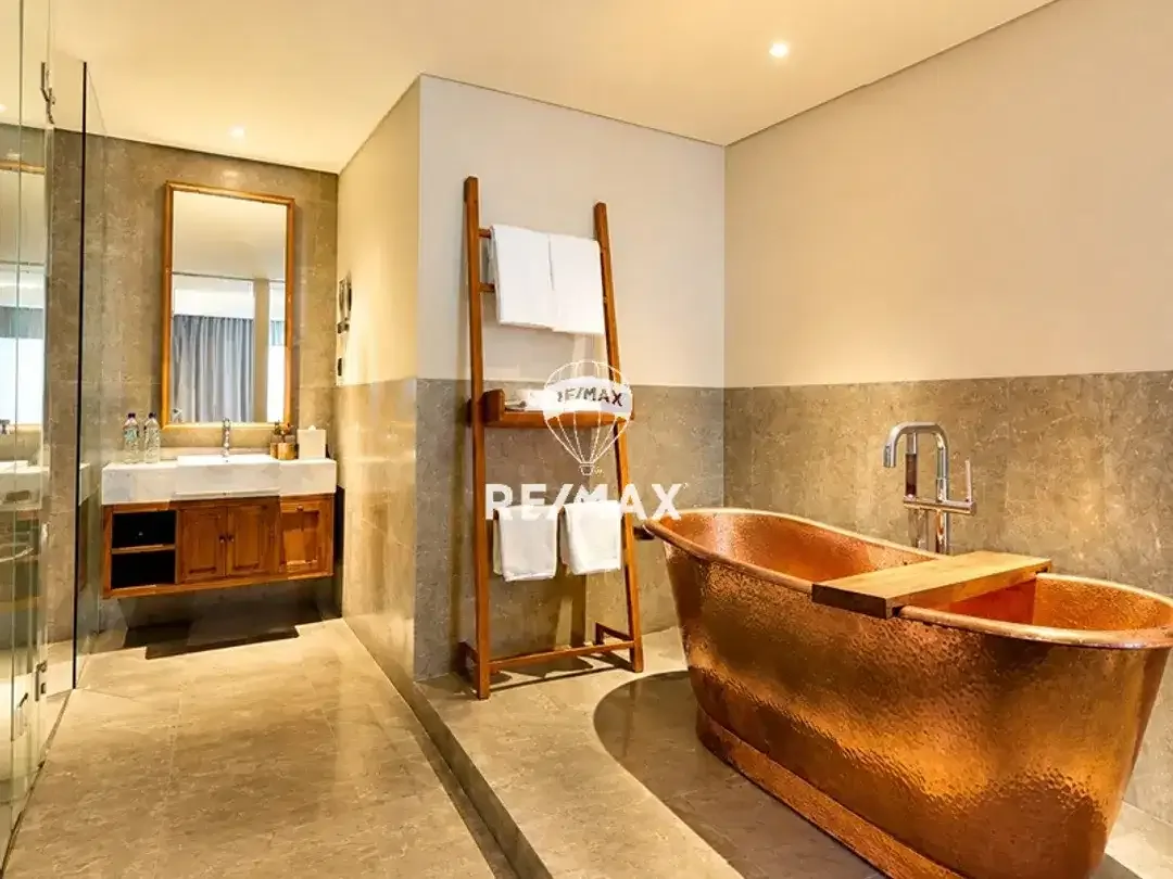 DIJUAL HOTEL MEWAH DI DAERAH SEMINYAK BALI - Image 8 of 10