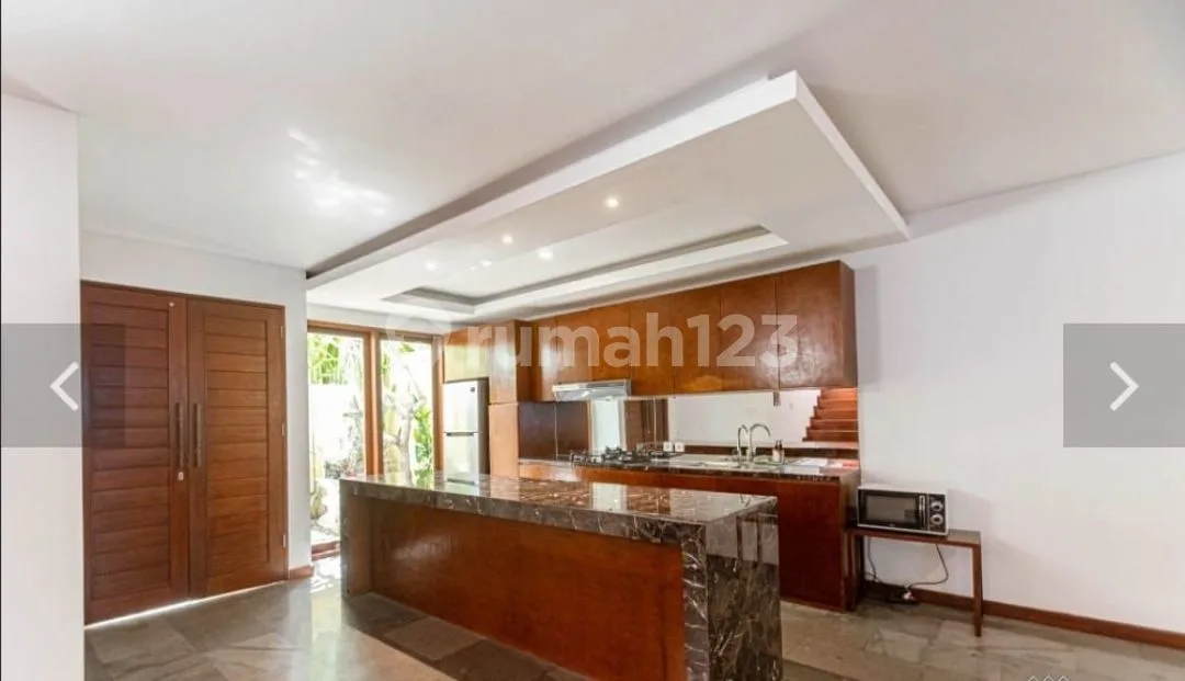 Modern 3br Villa Walking Distance To Cemagi Beach - Image 3 of 4