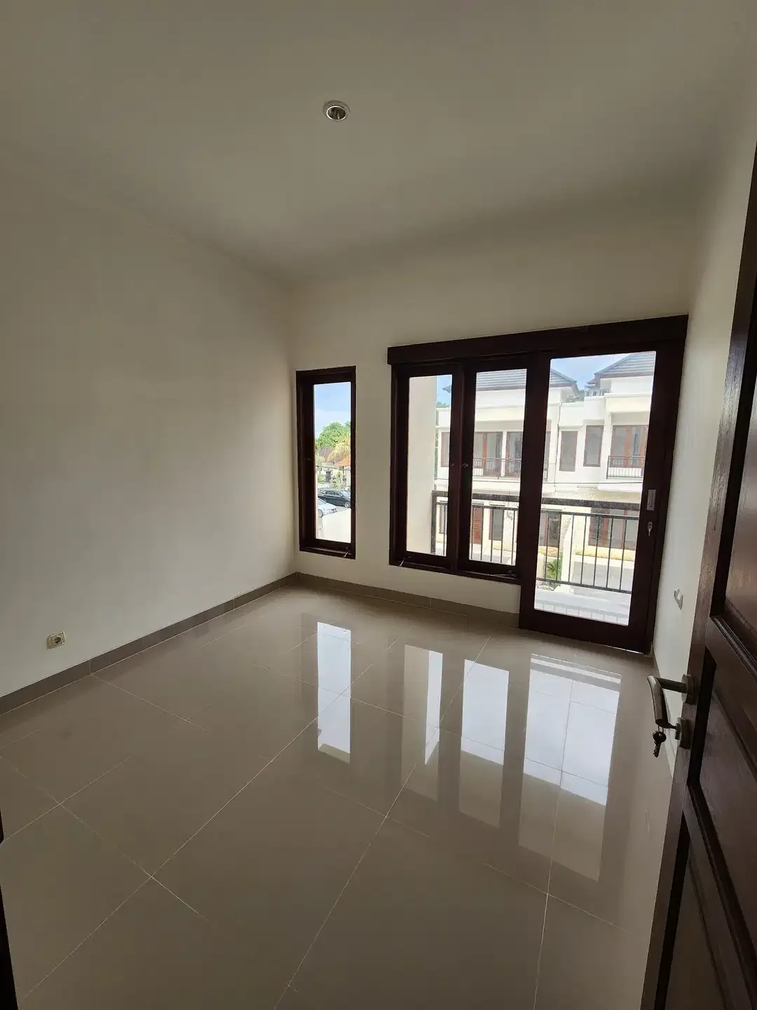 READY UNIT HUNIAN SEMI VILLA 3BR BEST INVESTMEN DI UNGASAN BALI - Image 5 of 8