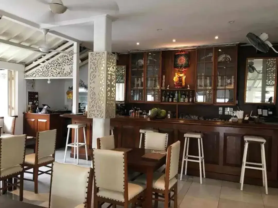 DISEWAKAN RUKO EX RESTO DAERAH BERABAN KEROBOKAN BADUNG BALI - Image 7 of 10