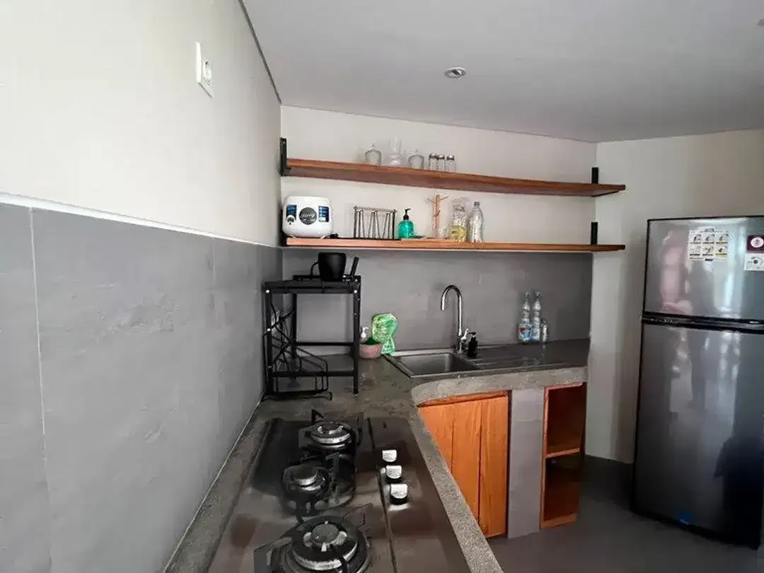 Villa Modern 3 Kamar Tidur Full Furnished Disewakan di Kerobokan - Image 3 of 7