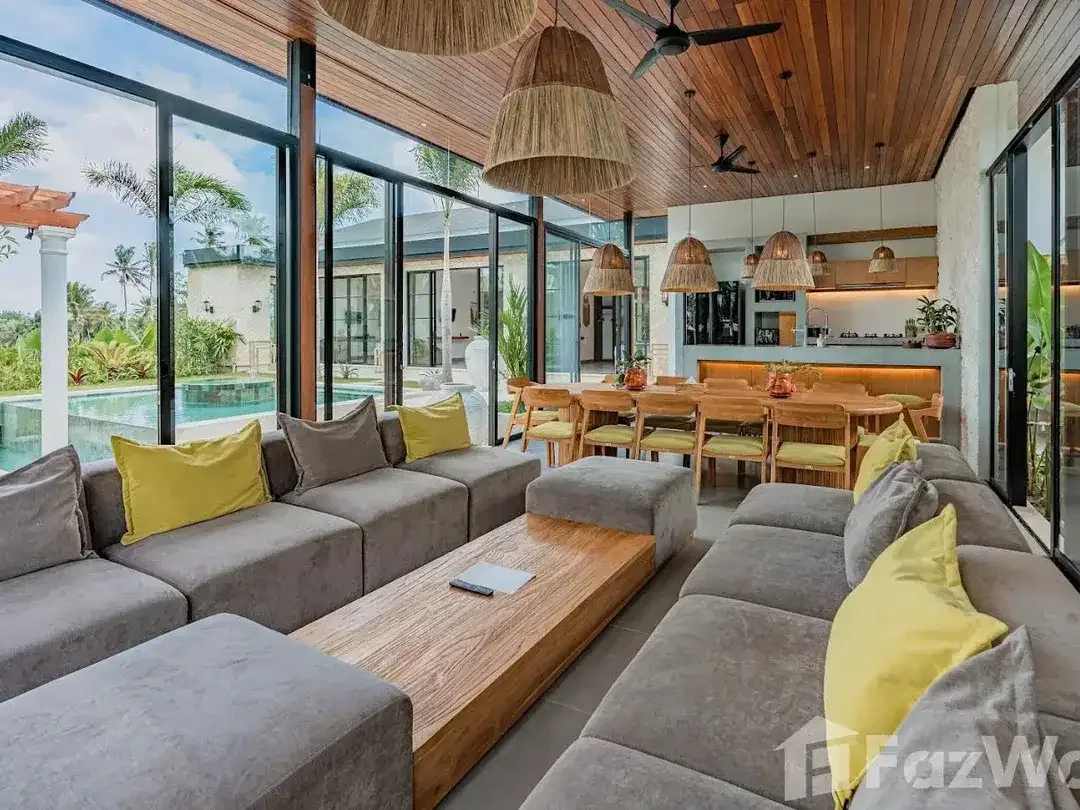 6 Bedroom Villa for sale in Tampak Siring, Bali - Image 6 of 10