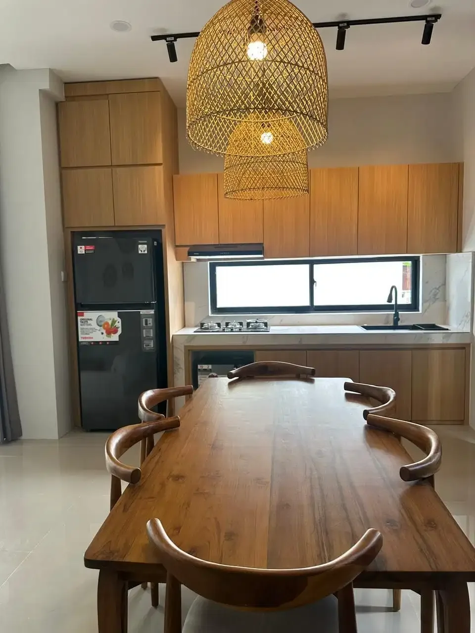 VILLA BRAND NEW 3BR PRIVAT POOL FURNISHED LOKASI BAGUS CANGGU - Image 4 of 10