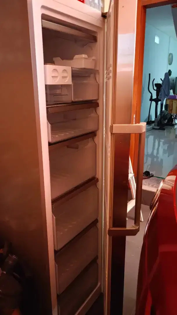 Di jual Freezer 1 pintu merk Gea - Image 3 of 3