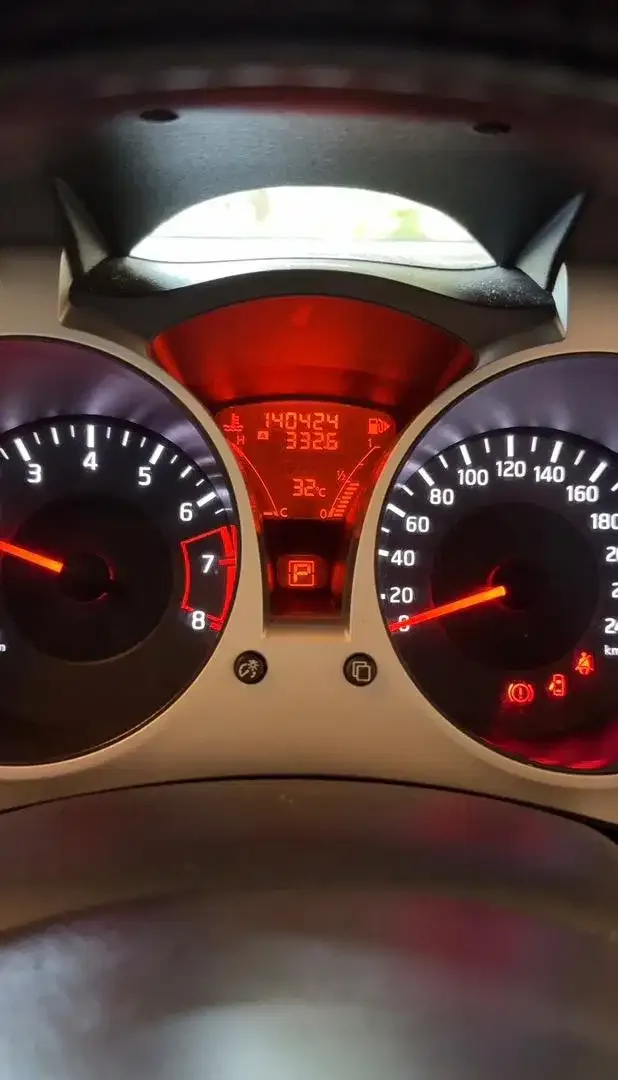 Nissan Juke 1.5 RX Matic 2011 Putih, Plat DK Asli, Tangan Pertama! - Image 9 of 10