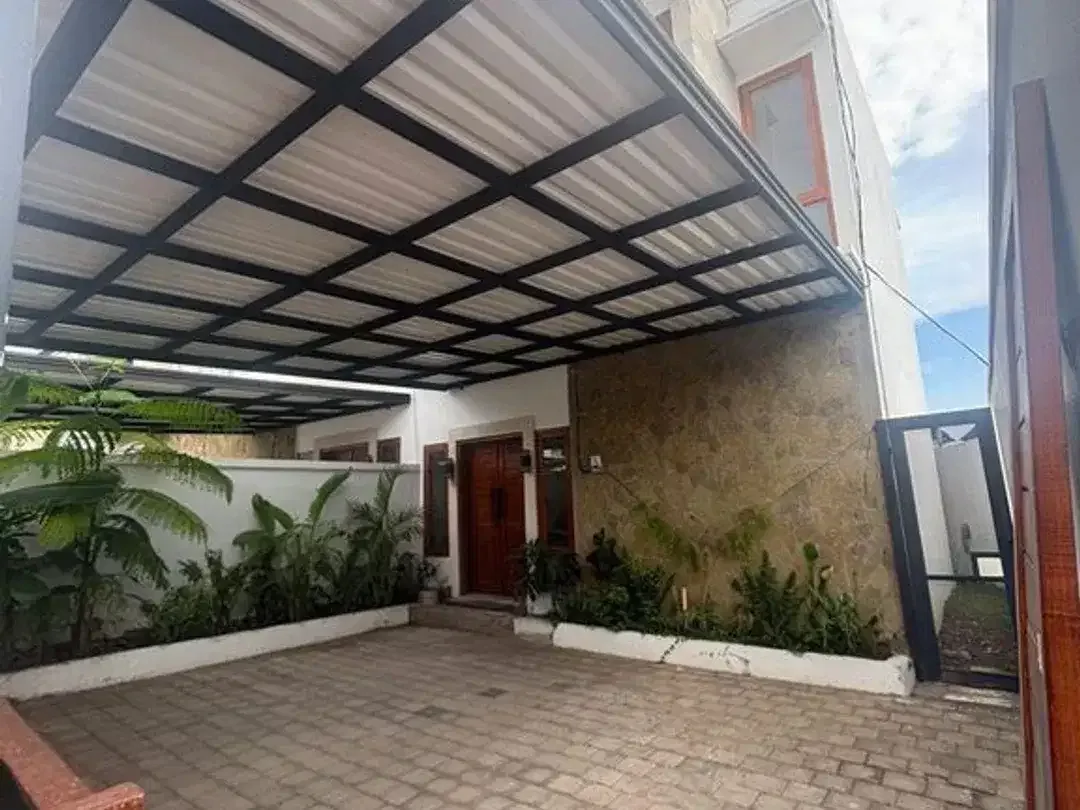 Rumah 3 Kamar Tidur Full Furnished Disewakan di Nusa Dua, Badung - Image 3 of 5