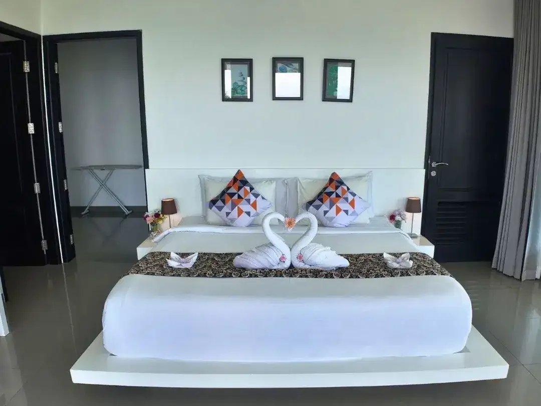 Rare Cliffside Villa in Jimbaran with Panoramic Ocean Views - Image 8 of 10