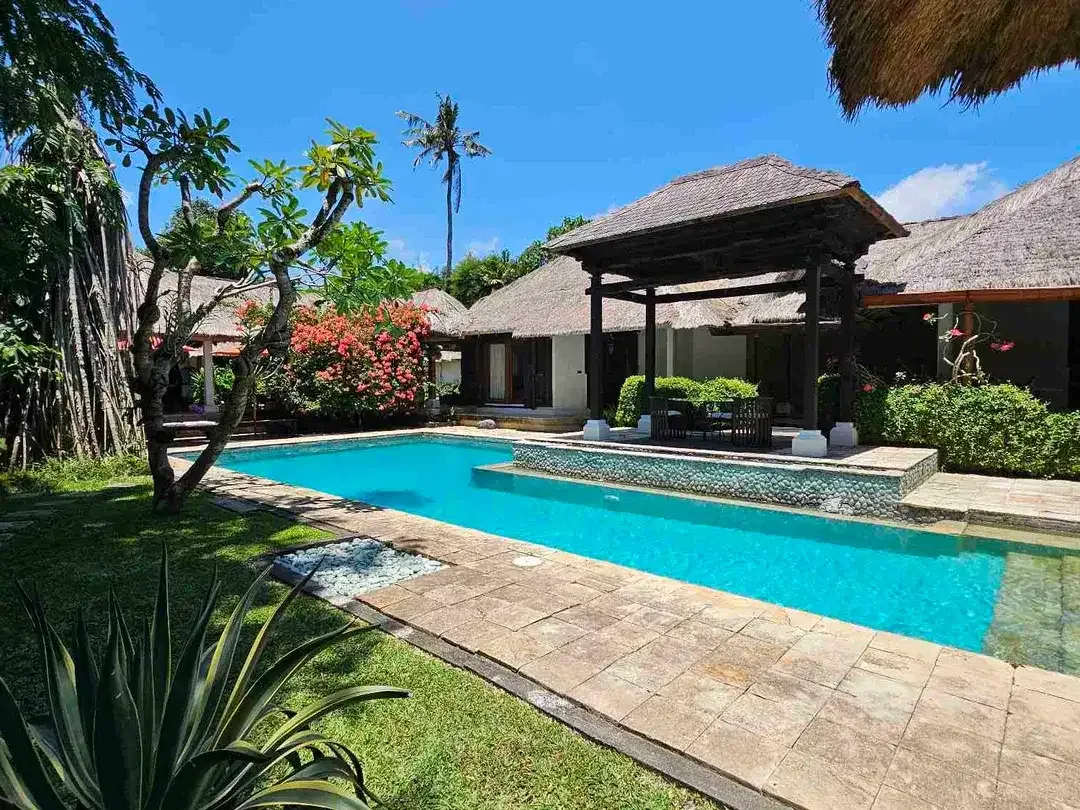 middle of seminyak good for bussines and sublease - Image 3 of 9