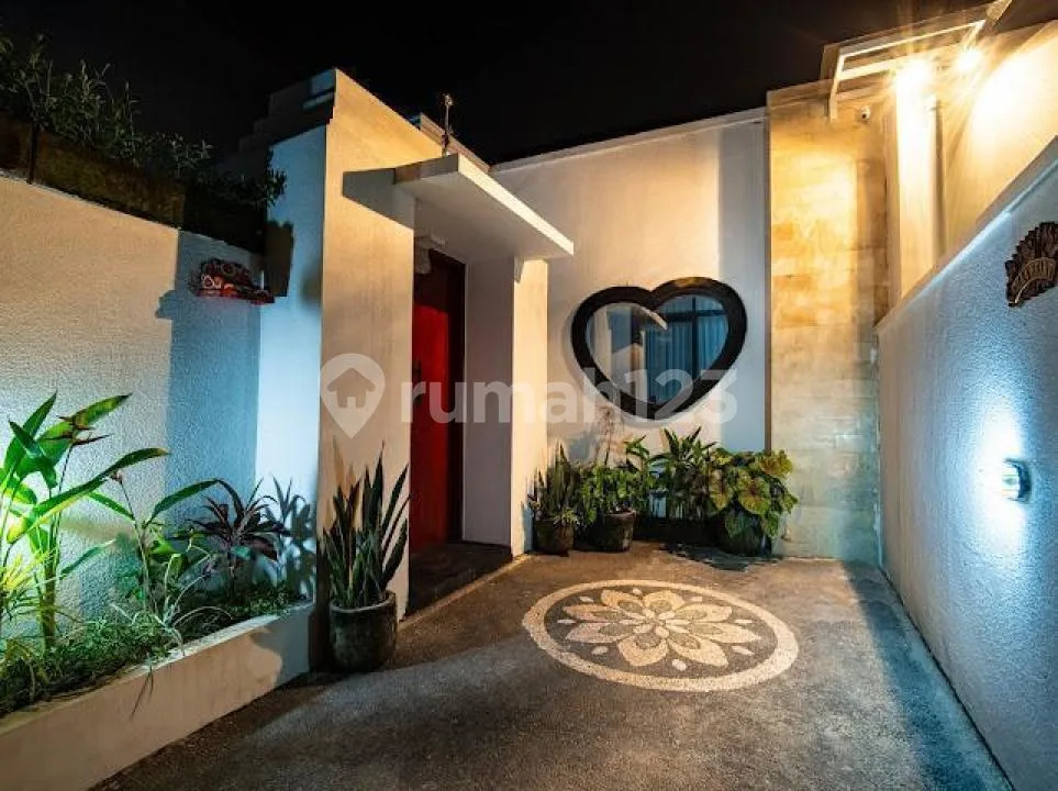 25 Th Villa Modern Tropis View Sawah 2 KT Lodtunduh Ubud - Image 1 of 4