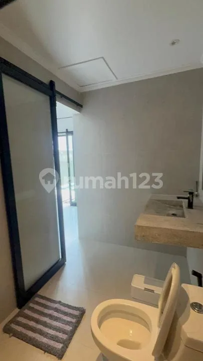 Villa Luxury Kolam Renang Berlokasi Di Sanur Bali 180.0 MÂ² Shm - Image 3 of 4