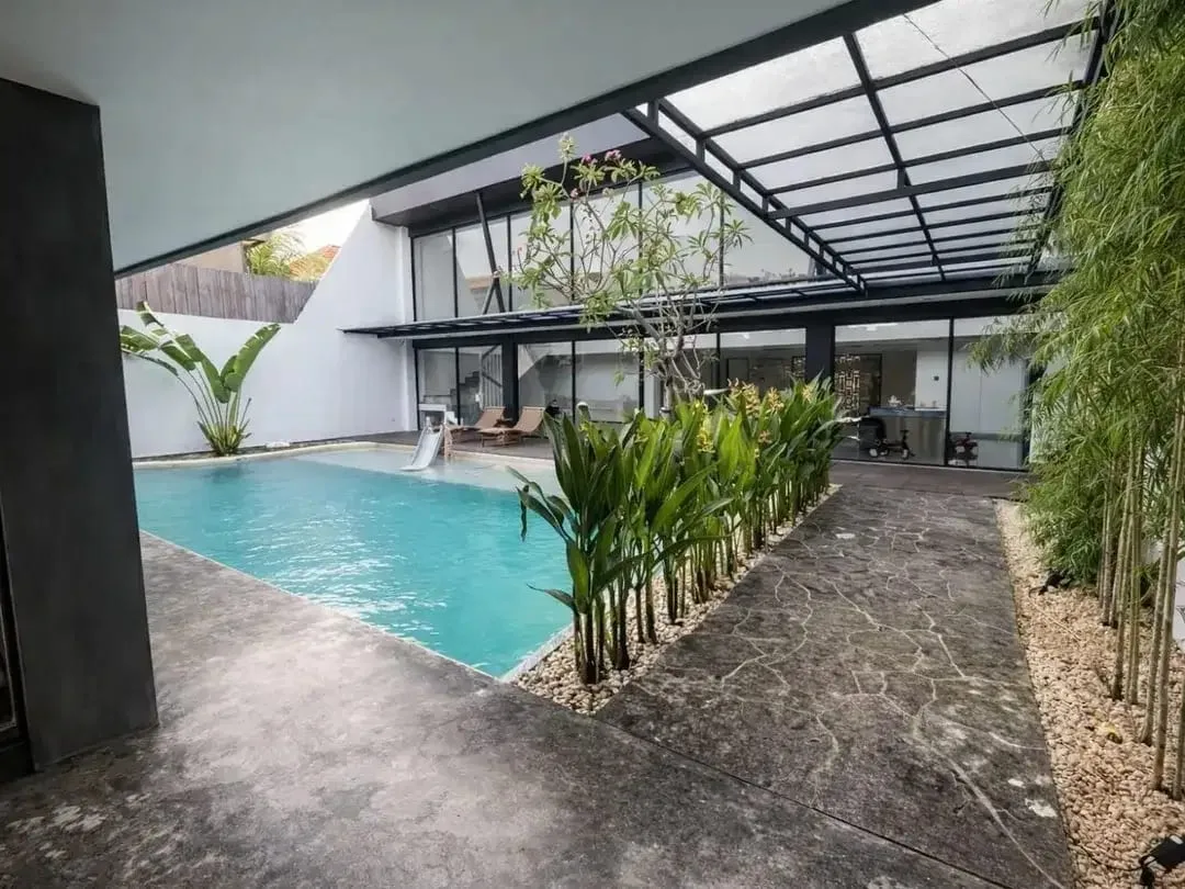 Legian Calm - Image 2 of 10