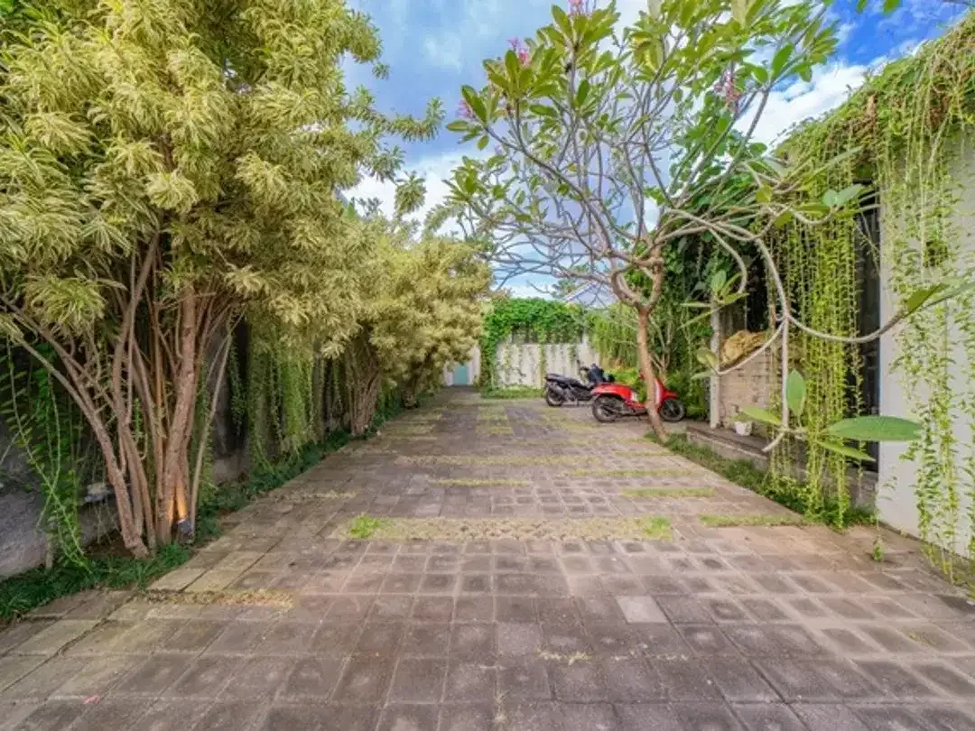 Luxury Villa For Sale in Umalas - Image 10 of 10