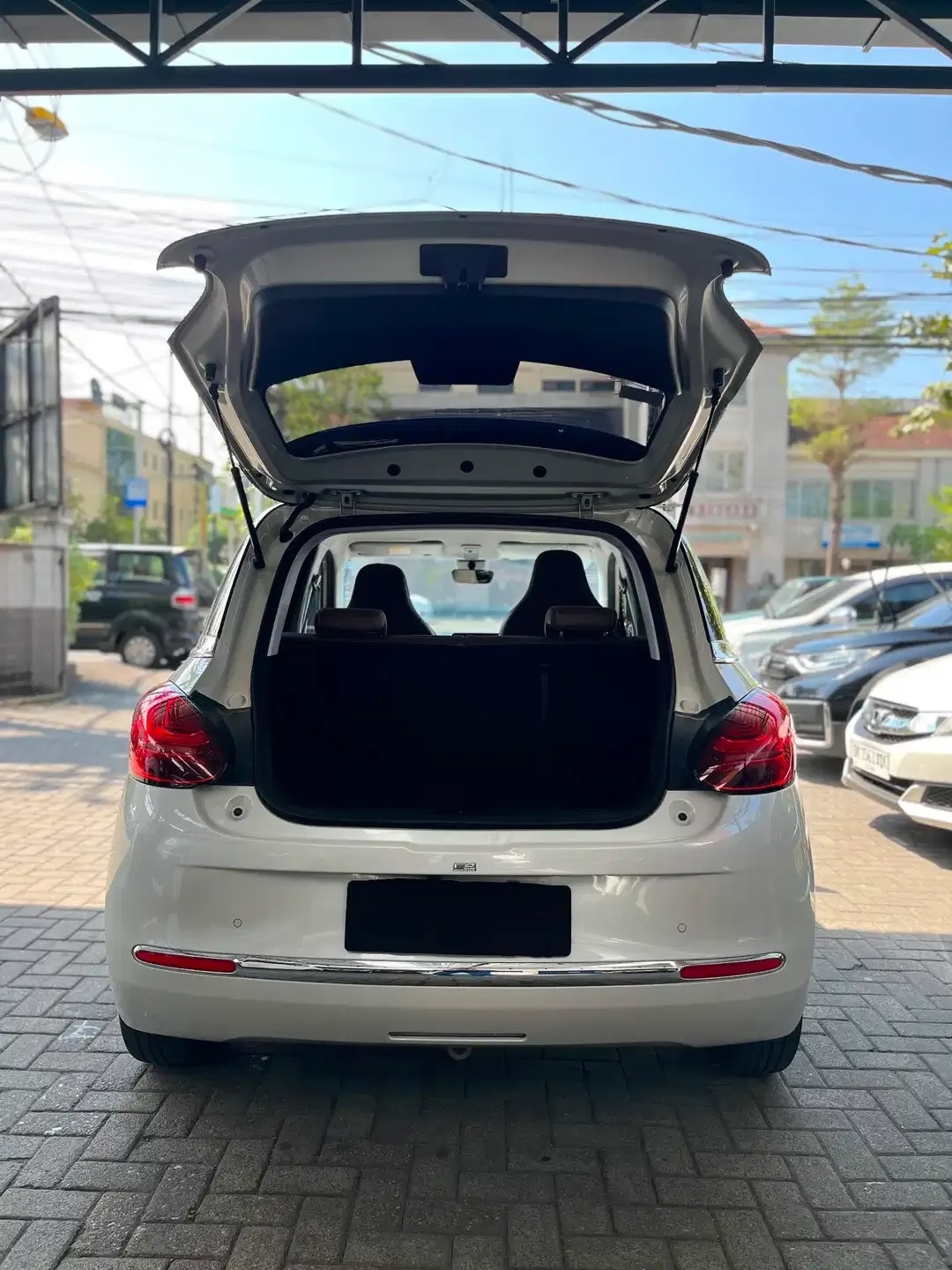 Wuling Bingou EV 2024 coklat muda matic - Image 5 of 7