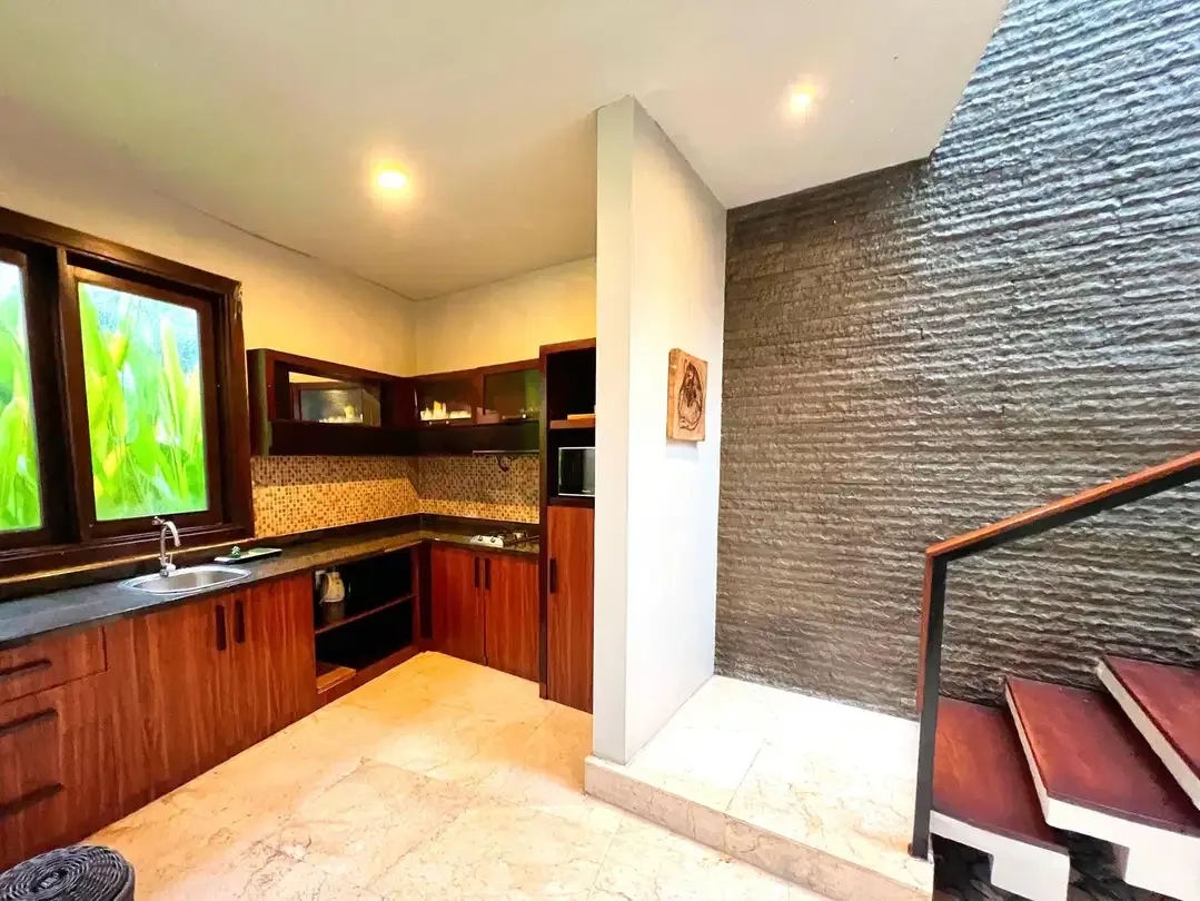 Villa Mewah 250 Meter Dari Pantai Seminyak Bali - Image 7 of 10