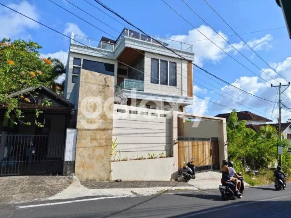 Villa Baru di Taman Giri Jimbaran Badung, Bali - Image 1 of 4