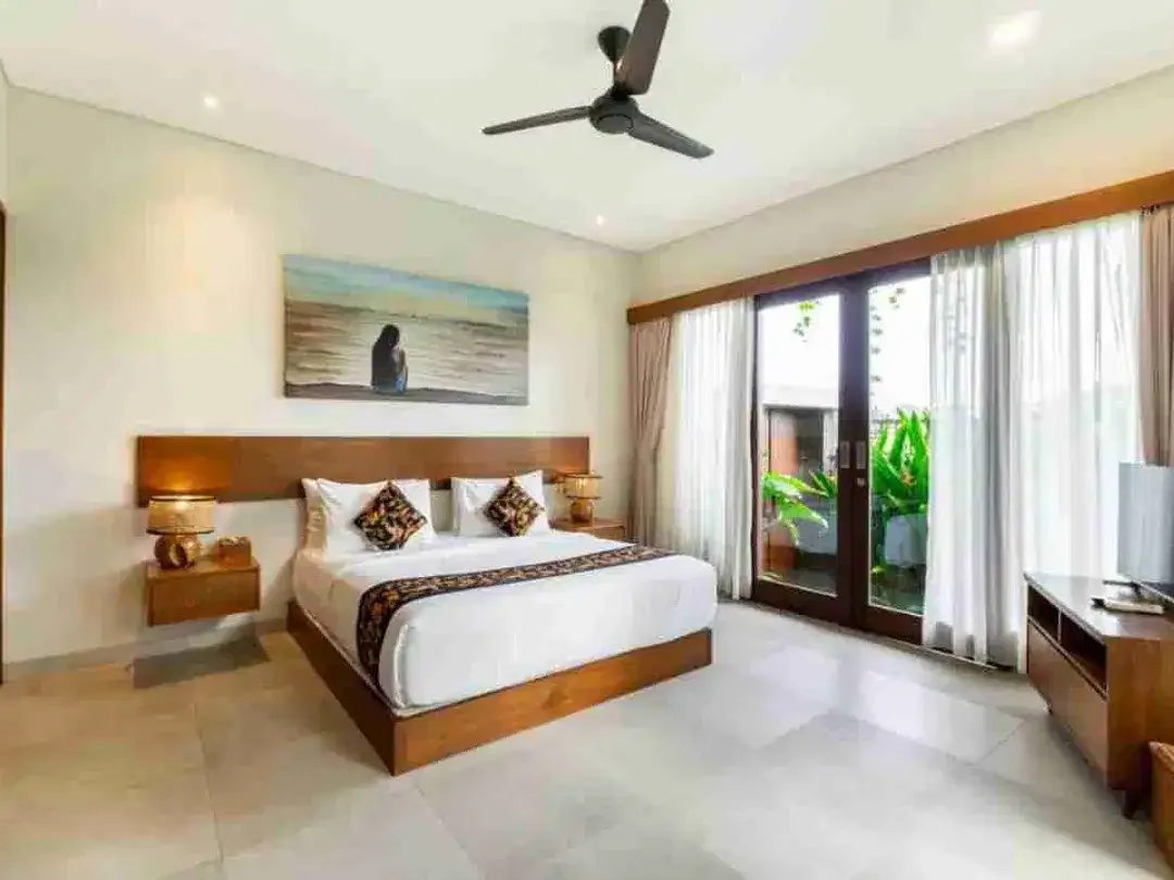 2 Unit Luxury Villa Furnished Batu Bolong Canggu - Image 10 of 10
