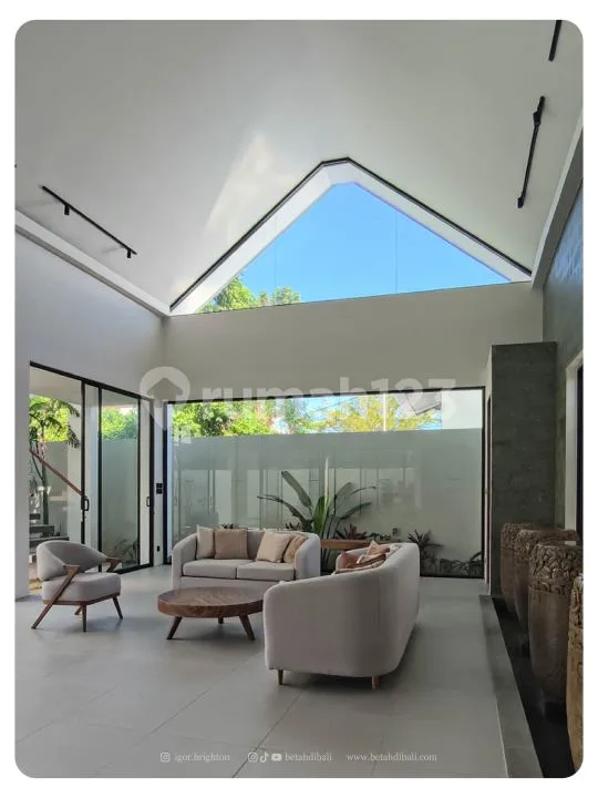 Sewa Villa Premium Sanur Bali: Bulanan & Tahunan 5 Menit ke Pantai - Image 1 of 4
