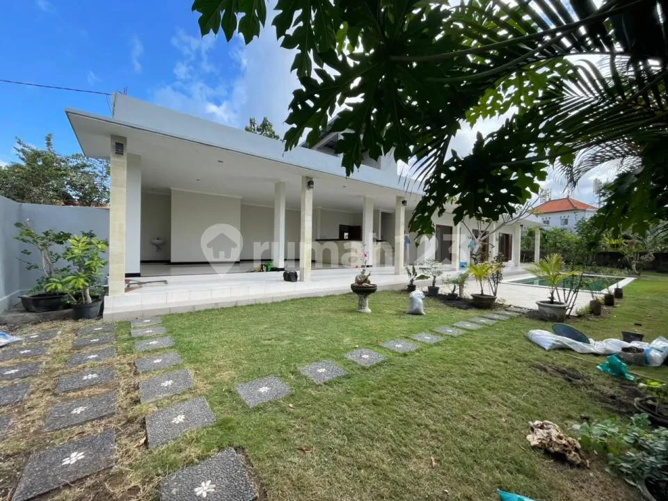 For Rent Spacious 3 Bedrooms Villa In Tuka, Dalung - Image 4 of 4