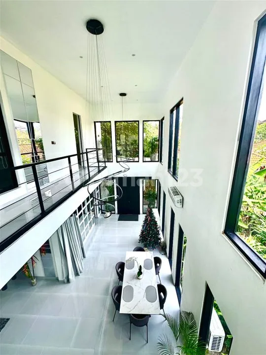 Luxurious Oanoramic Ricefield View Tumbak Bayuh Pererenan Badung Bali - Image 2 of 4