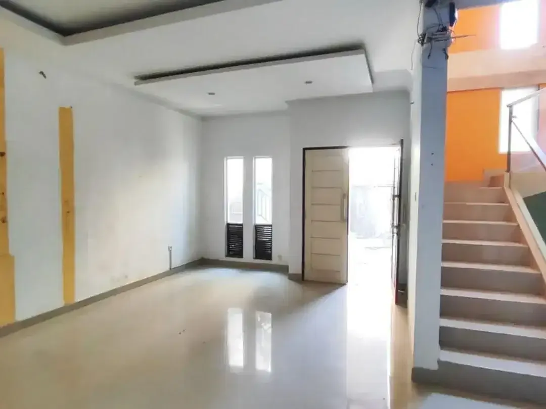 Rumah Dijual 2 Lantai Ubung Lokasi Strategis Pusat Kota. - Image 9 of 10