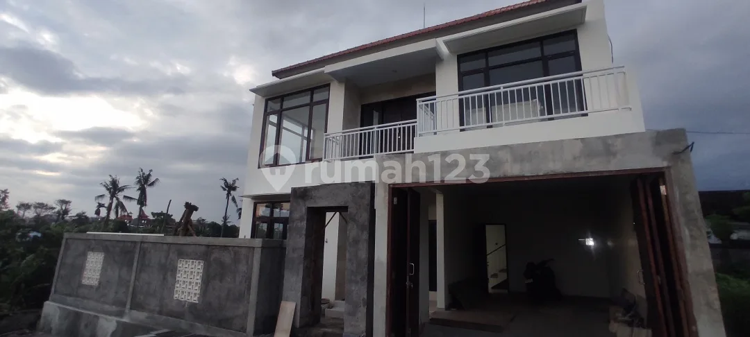 Rumah Minimalis Modern 2 Lantai Semi Furnished di Sempidi - Image 2 of 4