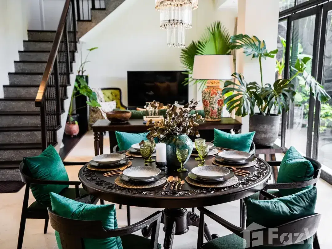 3 Bedroom Villa for sale in Kerobokan, Bali - Image 3 of 10