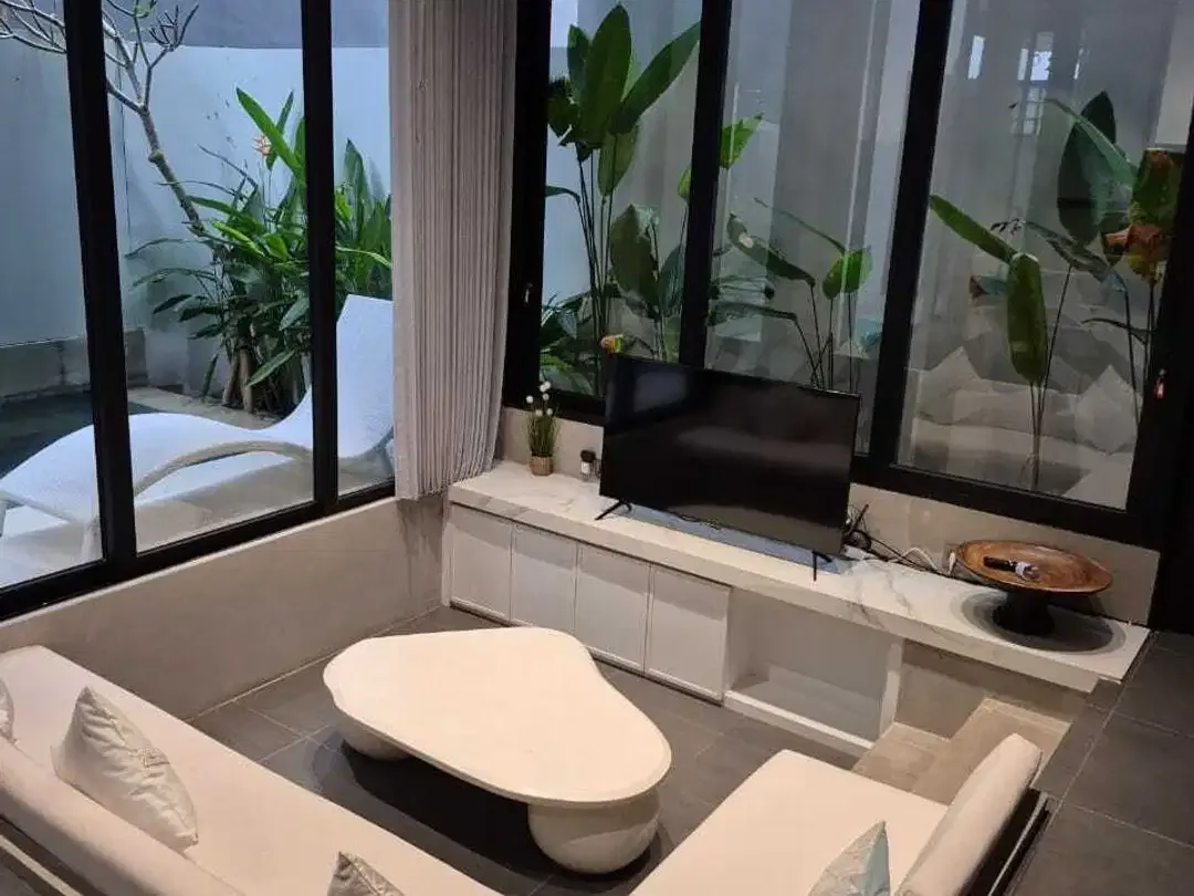 Modern Nice Villa In Tibubeneng Canggu - Image 2 of 10
