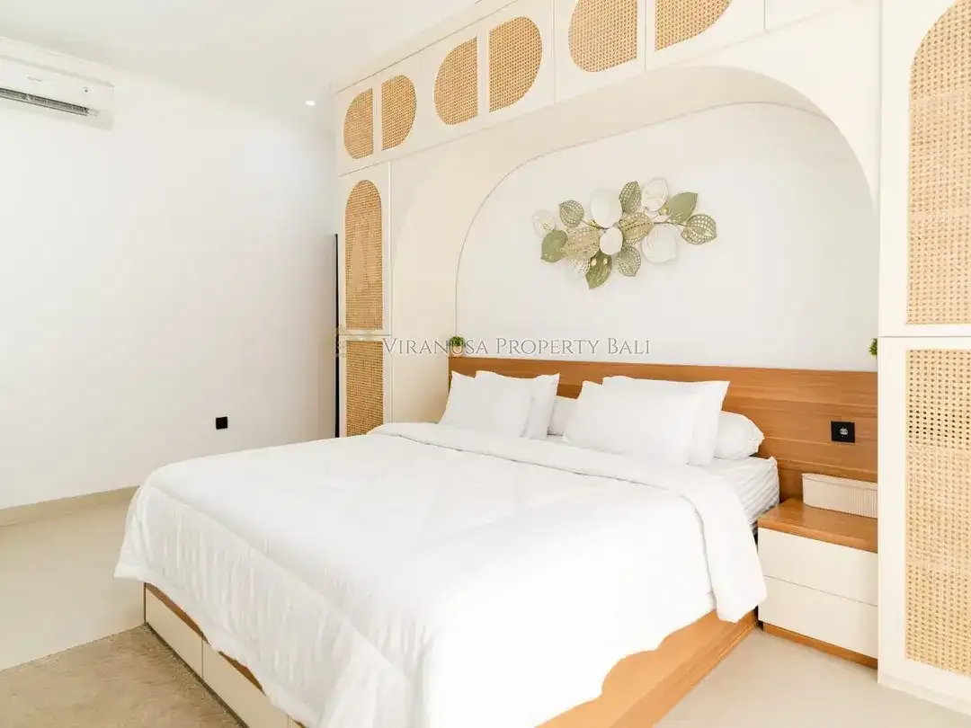 Rare Opportunity - Villa 5 Bedroom Fully Furnished di Canggu - Image 10 of 10