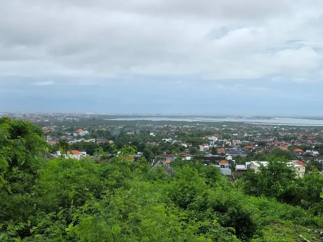 Dijual Tanah Langka dengan Unblocked View Airport, Ocean, City, Mountain & Toll Road - Jimbaran - Image 1 of 5