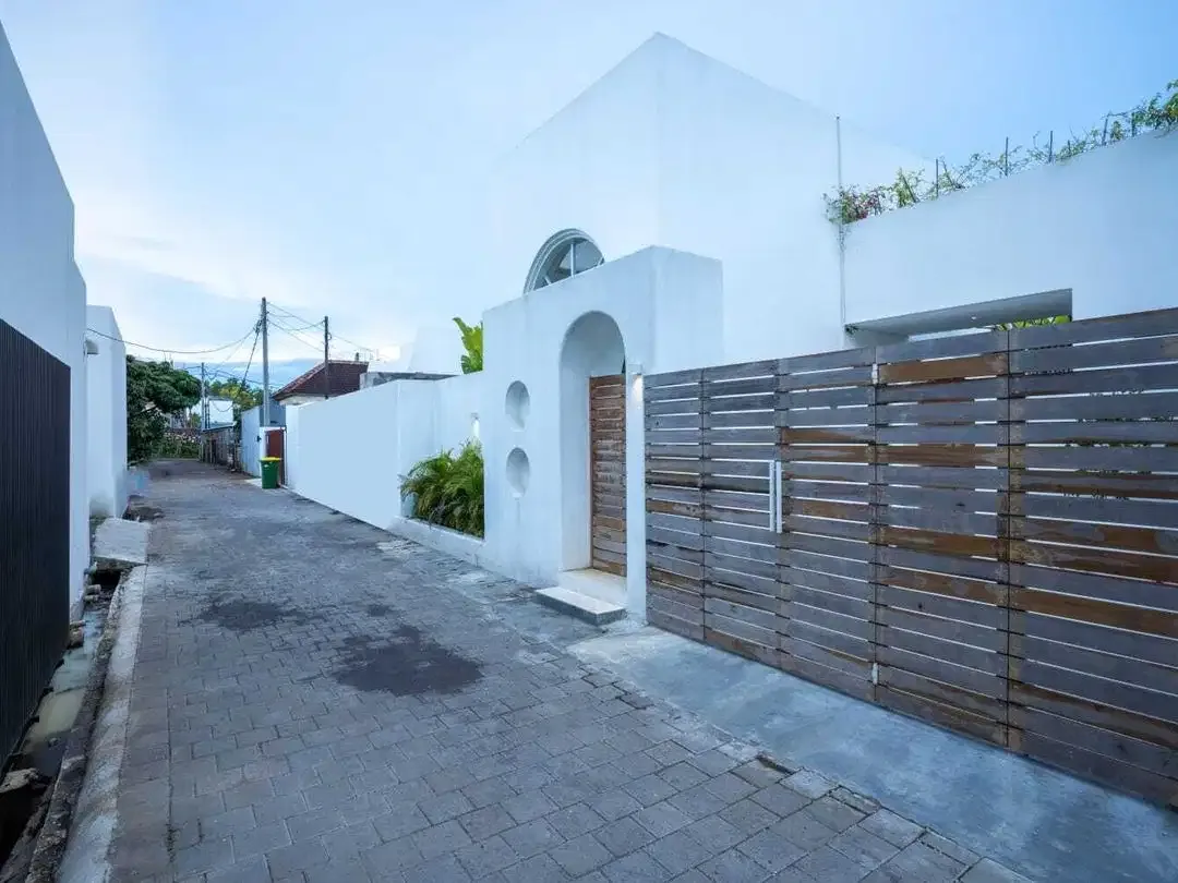 Villa Brand New Central Ungasan dan Dekat Pantai - Image 3 of 10