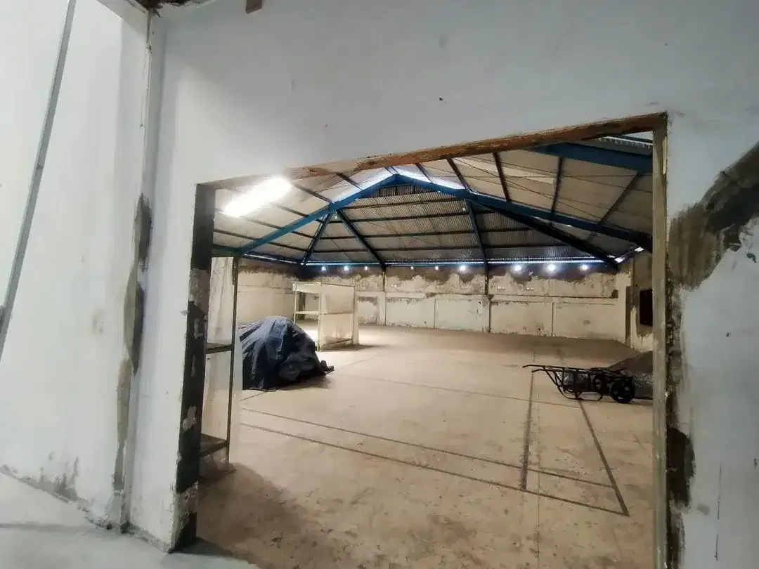 Gudang 872 m² SHM Posisi Hook di Kawasan Pergudangan Muding - Image 5 of 6