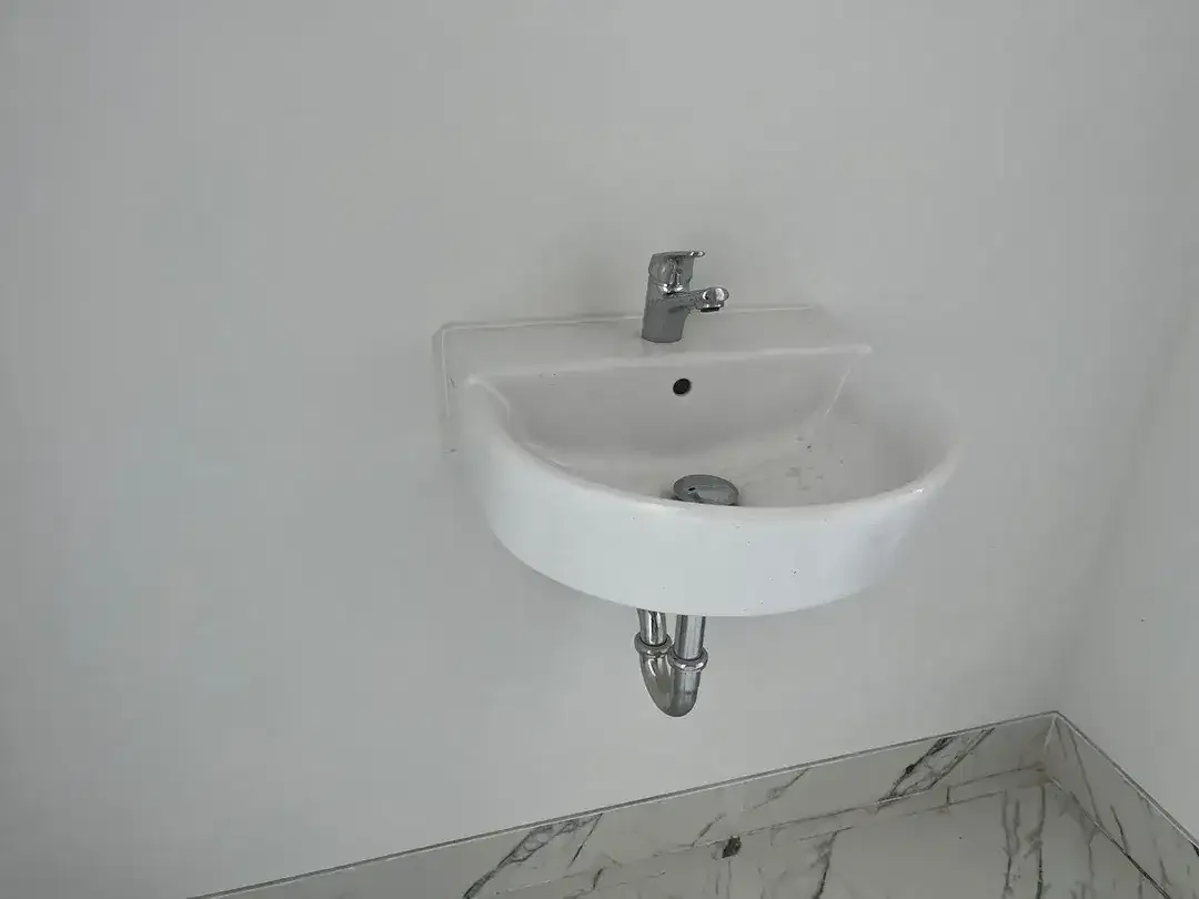 Hunian ReadyTownhouse Minimalis Modern di Pusat Kota Denpasar - Image 9 of 10