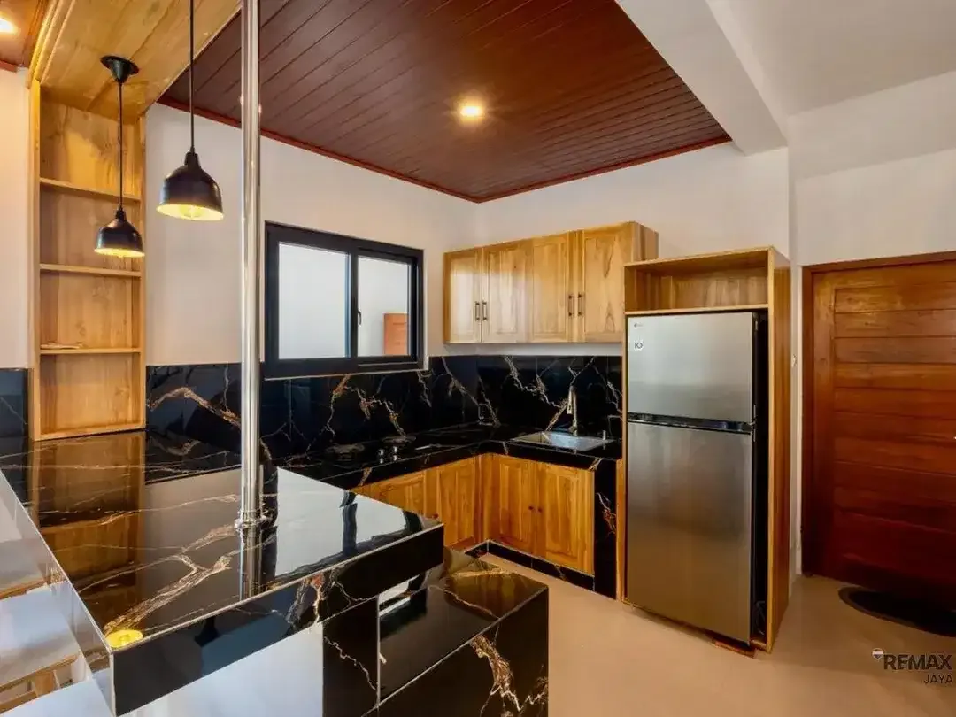 Villa Fully Furnished 2 Kamar Disewakan, di Tumbak Bayuh - Image 2 of 6