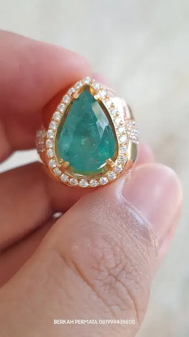 Natural emerald zamrud zambia minor clarity 7crt up - Image 6 of 9