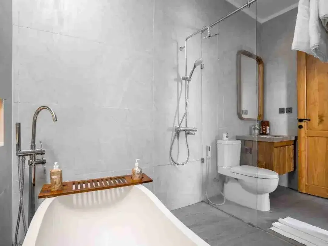 Vila Modern 3 Kamar Baru Siap Huni di Kerobokan Bali - Image 8 of 10