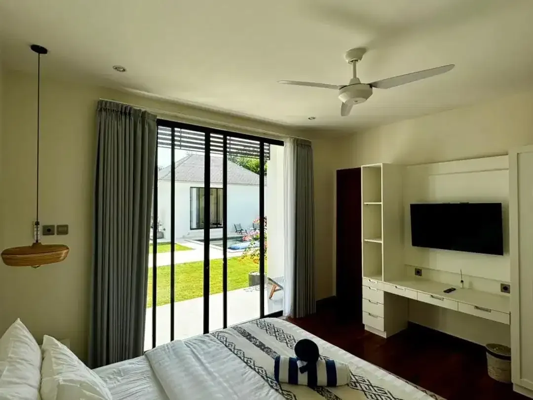 6 Bedroom Villa for sale in Kerobokan, Bali - Image 10 of 10