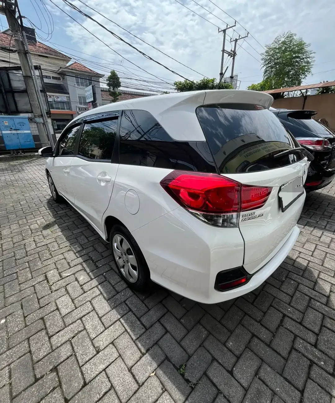 Honda Mobilio S 2016 Putih M/T 1.5cc - Image 6 of 7