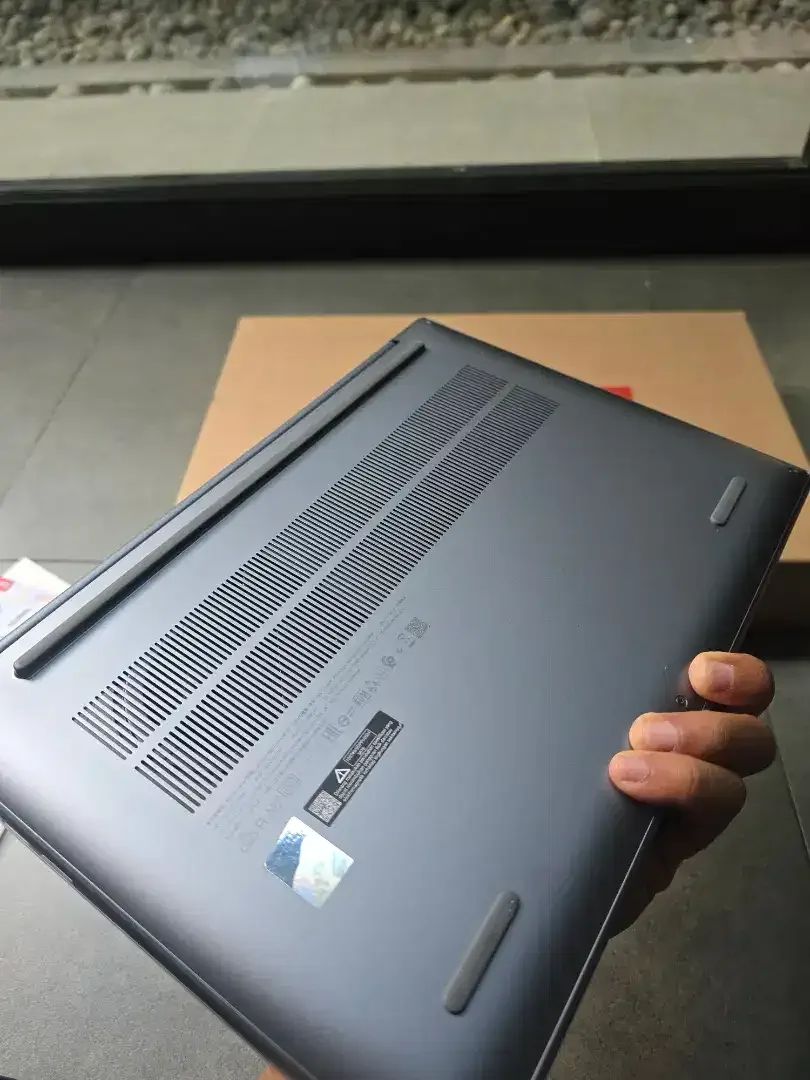 Lenovo IdeaPad Slim 5 14AHP10. Ryzen 7 8854HS 16GB 512GB - Image 3 of 10