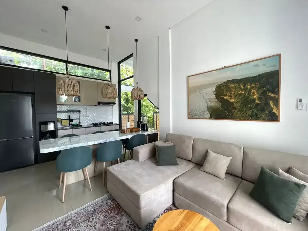 Villa Dengan Pemandangan Panorama Pantai Area Ungasan - Image 6 of 10
