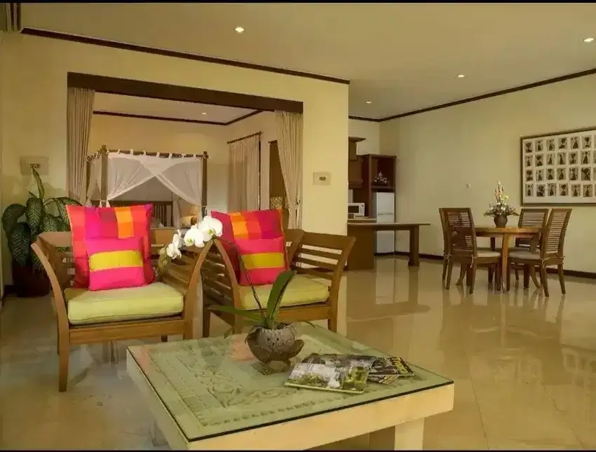 VILLA LUXURY STRATEGIS DEKAT PANTAI DOUBLE SIX SEMINYAK - Image 5 of 10