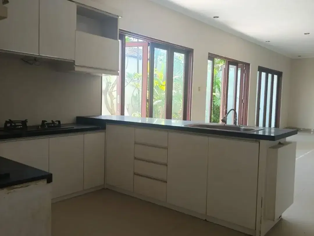 RUMAH MINIMALIS KAWASAN STARTEGIS DEKAT PUSAT DENPASAR DAN KEROBOKAN - Image 7 of 10