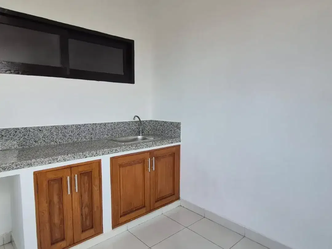 Freehold - Rare Opportunity house for Sale in Berawa Canggu, Bali at a Competitive Price - Image 7 of 10