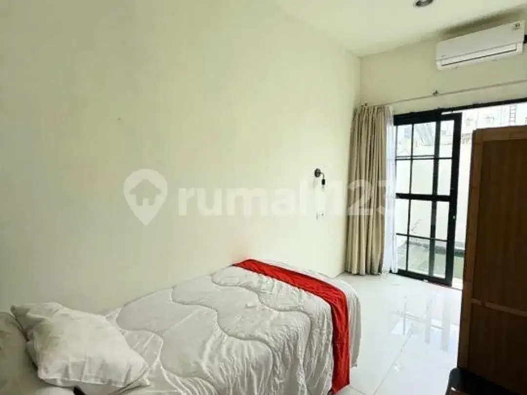 Investasi Villa Lingkungan Sejuk dan Tenang Cocok untuk Disewakan - Image 10 of 10