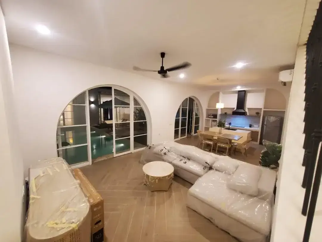 For Sale FREEHOLD : Brand new Villa ocean view and rice fiel view - Image 2 of 10