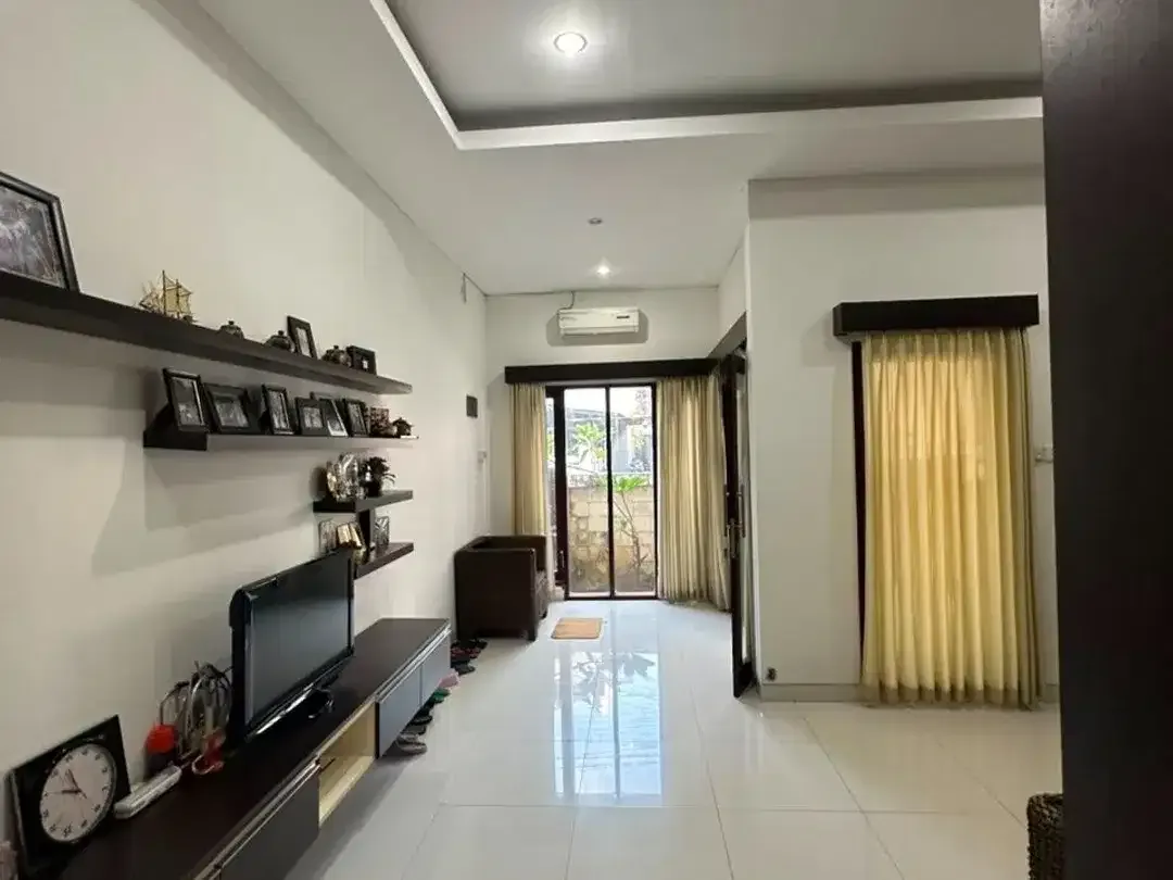Dijual Rumah Mewah Hook 2 Lantai di Kawasan Elite Denpasar Selatan. - Image 3 of 10