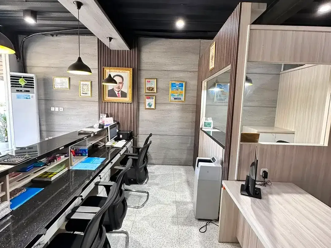 DIJUAL / DISEWA —  TEMPAT TINGGAL & RUKO 3 LANTAI DI ECHO BEACH CANGGU - Image 2 of 8